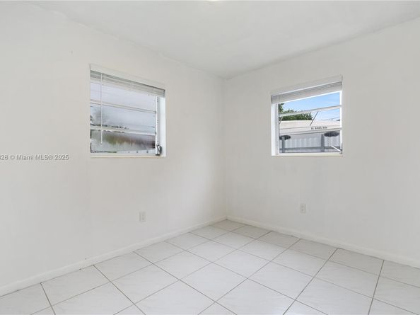 13801 Monroe St, Miami FL 33176