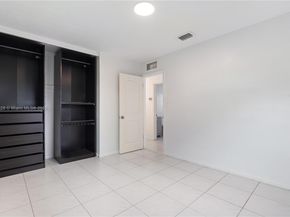 13801 Monroe St, Miami FL 33176