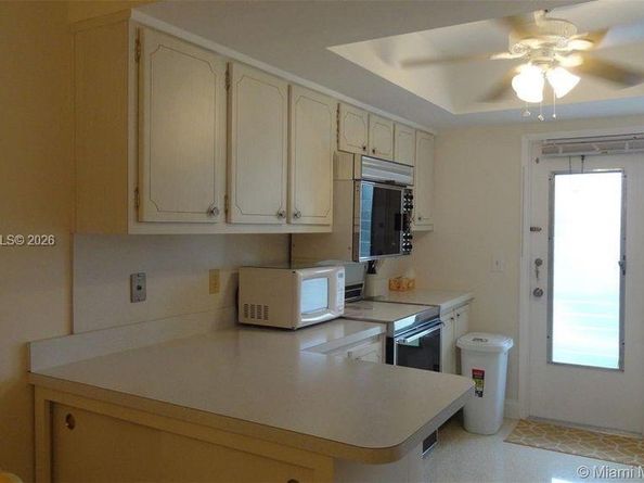 1400 S 19th Ave 8, Hollywood FL 33020