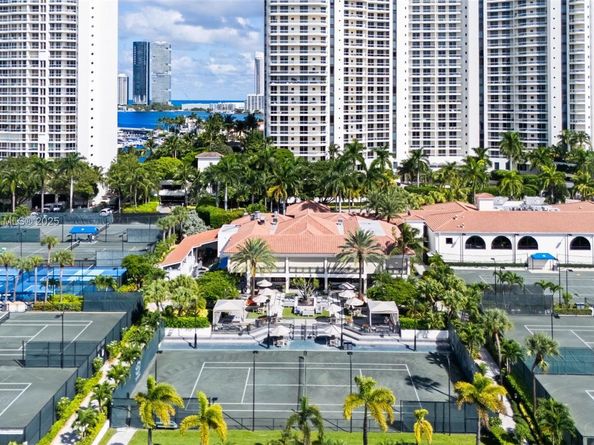 7000 Island Blvd PH02, Aventura FL 33160