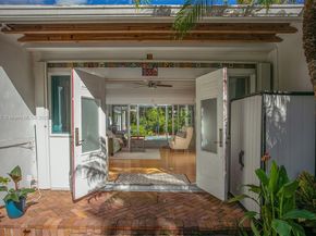 955 Van Buren St, Hollywood FL 33019