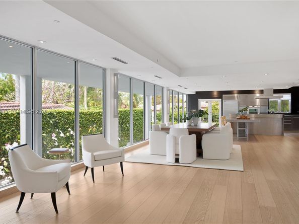 215 Palm Ave, Miami Beach FL 33139