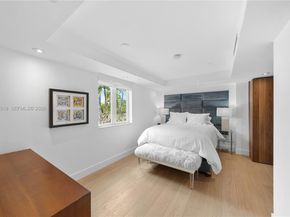 215 Palm Ave, Miami Beach FL 33139
