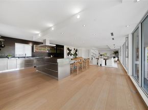 215 Palm Ave, Miami Beach FL 33139