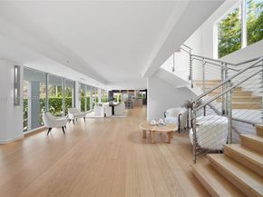 215 Palm Ave, Miami Beach FL 33139
