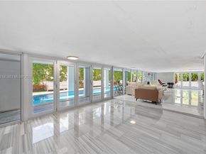 215 Palm Ave, Miami Beach FL 33139