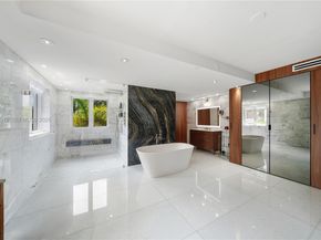 215 Palm Ave, Miami Beach FL 33139