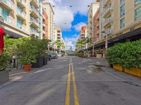 7285 SW 90th St D613, Miami FL 33156