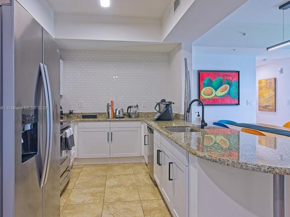 7285 SW 90th St D613, Miami FL 33156