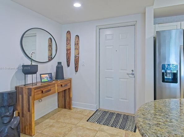 7285 SW 90th St D613, Miami FL 33156