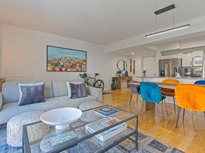 7285 SW 90th St D613, Miami FL 33156