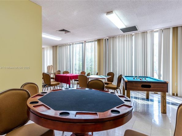 1985 S Ocean Dr 6P, Hallandale Beach FL 33009