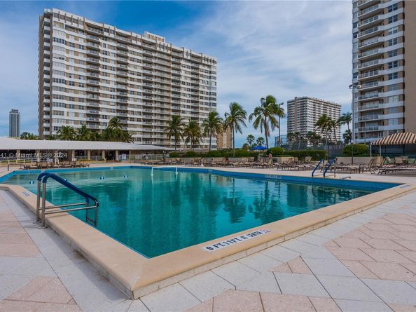 1985 S Ocean Dr 6P, Hallandale Beach FL 33009