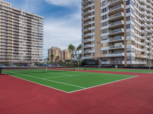 1985 S Ocean Dr 6P, Hallandale Beach FL 33009