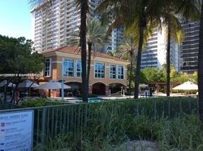 2080 S Ocean Dr 707, Hallandale Beach FL 33009