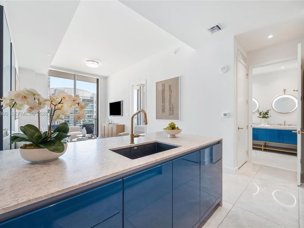 2655 S Bayshore Dr 1608, Miami FL 33133