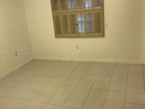 160 SW 30th Ave 104A, Miami FL 33135