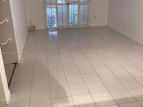 160 SW 30th Ave 104A, Miami FL 33135