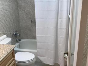 160 SW 30th Ave 104A, Miami FL 33135