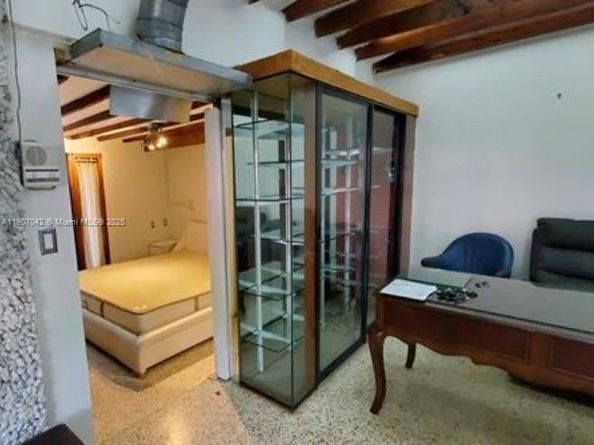 6918 NE 5th Ave, Miami FL 33138