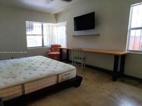 6918 NE 5th Ave, Miami FL 33138