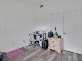 3790 N Jog Rd 206, West Palm Beach FL 33411