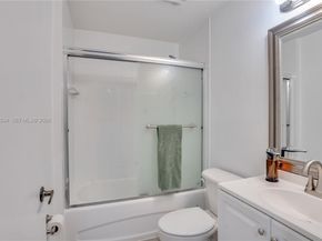 3790 N Jog Rd 206, West Palm Beach FL 33411