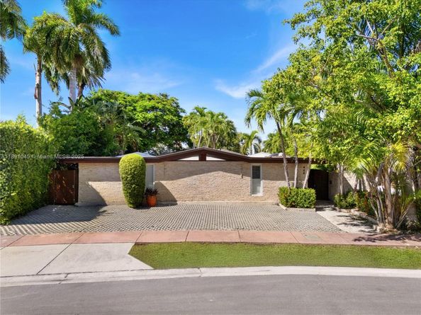 444 W Rivo Alto Dr, Miami Beach FL 33139