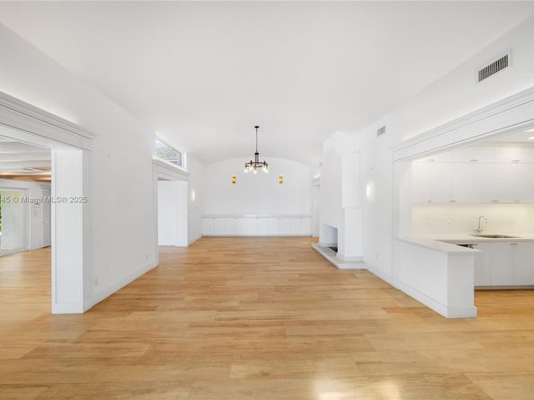 444 W Rivo Alto Dr, Miami Beach FL 33139