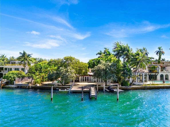 444 W Rivo Alto Dr, Miami Beach FL 33139