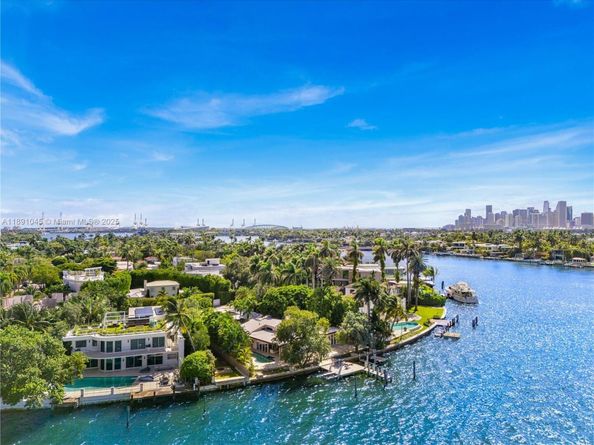 444 W Rivo Alto Dr, Miami Beach FL 33139