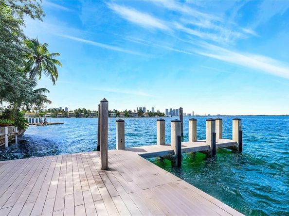 444 W Rivo Alto Dr, Miami Beach FL 33139