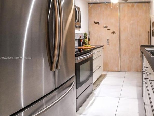 4330 Hillcrest Dr 804, Hollywood FL 33021