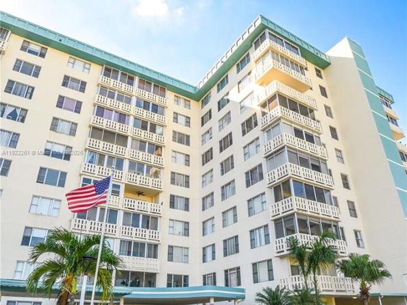 4330 Hillcrest Dr 804, Hollywood FL 33021