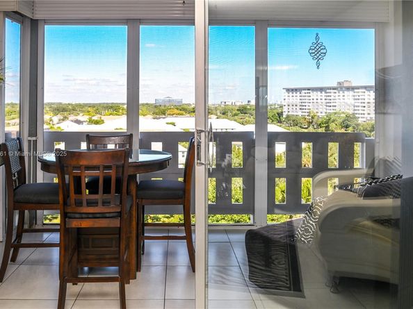 4330 Hillcrest Dr 804, Hollywood FL 33021