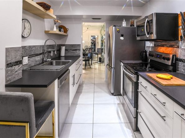 4330 Hillcrest Dr 804, Hollywood FL 33021