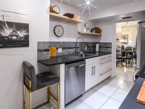 4330 Hillcrest Dr 804, Hollywood FL 33021