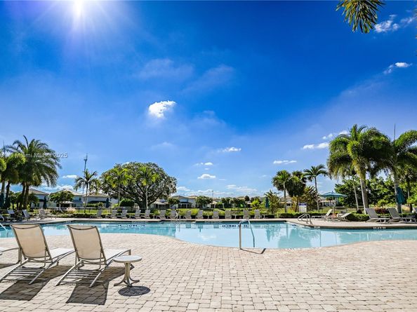 4330 Hillcrest Dr 804, Hollywood FL 33021