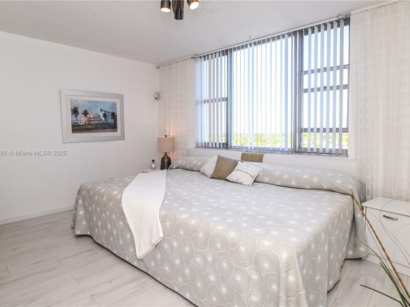 4330 Hillcrest Dr 804, Hollywood FL 33021