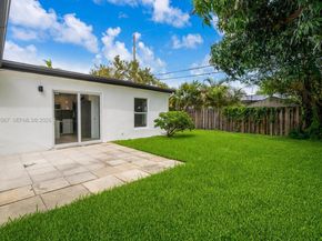 Undisclosed Address #A12004967, Oakland Park FL 33334