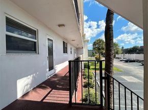 6005 Del Lago Cir 210, Sunrise FL 33313
