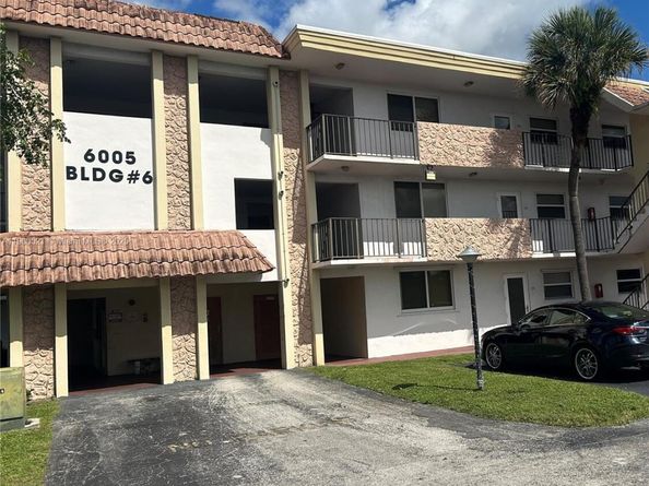 6005 Del Lago Cir 210, Sunrise FL 33313