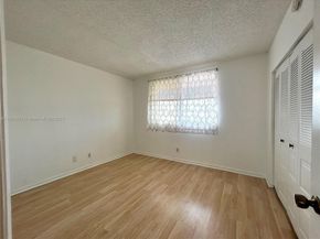 6005 Del Lago Cir 210, Sunrise FL 33313
