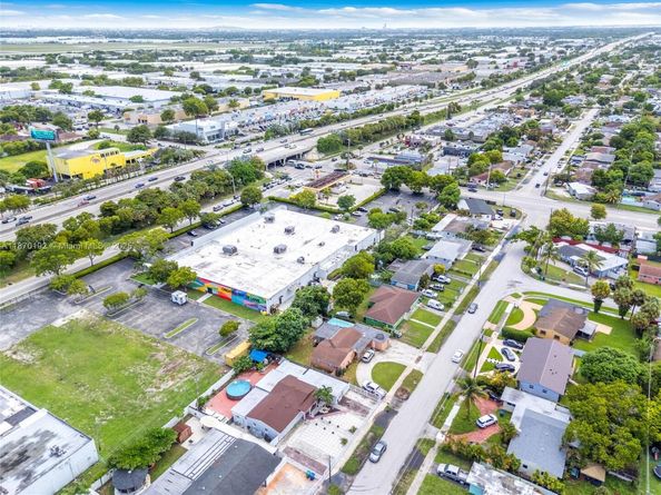 4510 NW 168th Ter, Miami Gardens FL 33055