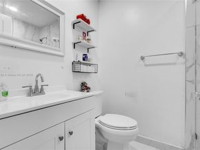 4510 NW 168th Ter, Miami Gardens FL 33055