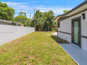 13885 NW 5th Ave, North Miami FL 33168