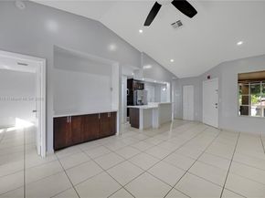 18350 NW 68th Ave F, Hialeah FL 33015