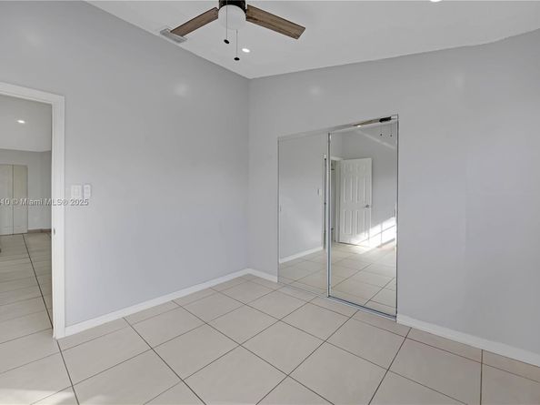 18350 NW 68th Ave F, Hialeah FL 33015