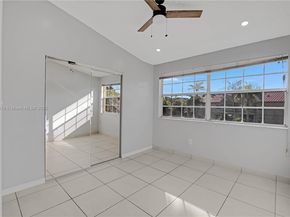 18350 NW 68th Ave F, Hialeah FL 33015