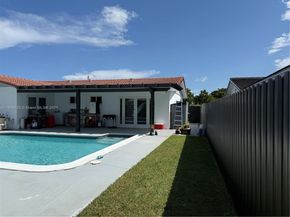 10333 SW 6th St, Sweetwater FL 33174